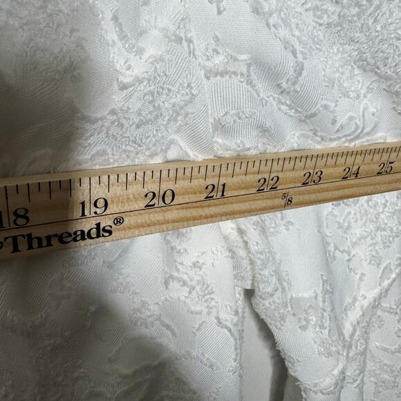 Chico’s Black Label Lace Top 3 XL 16/18 White Bell Sleeve Peplum NWT $149‎ - Picture 7 of 8